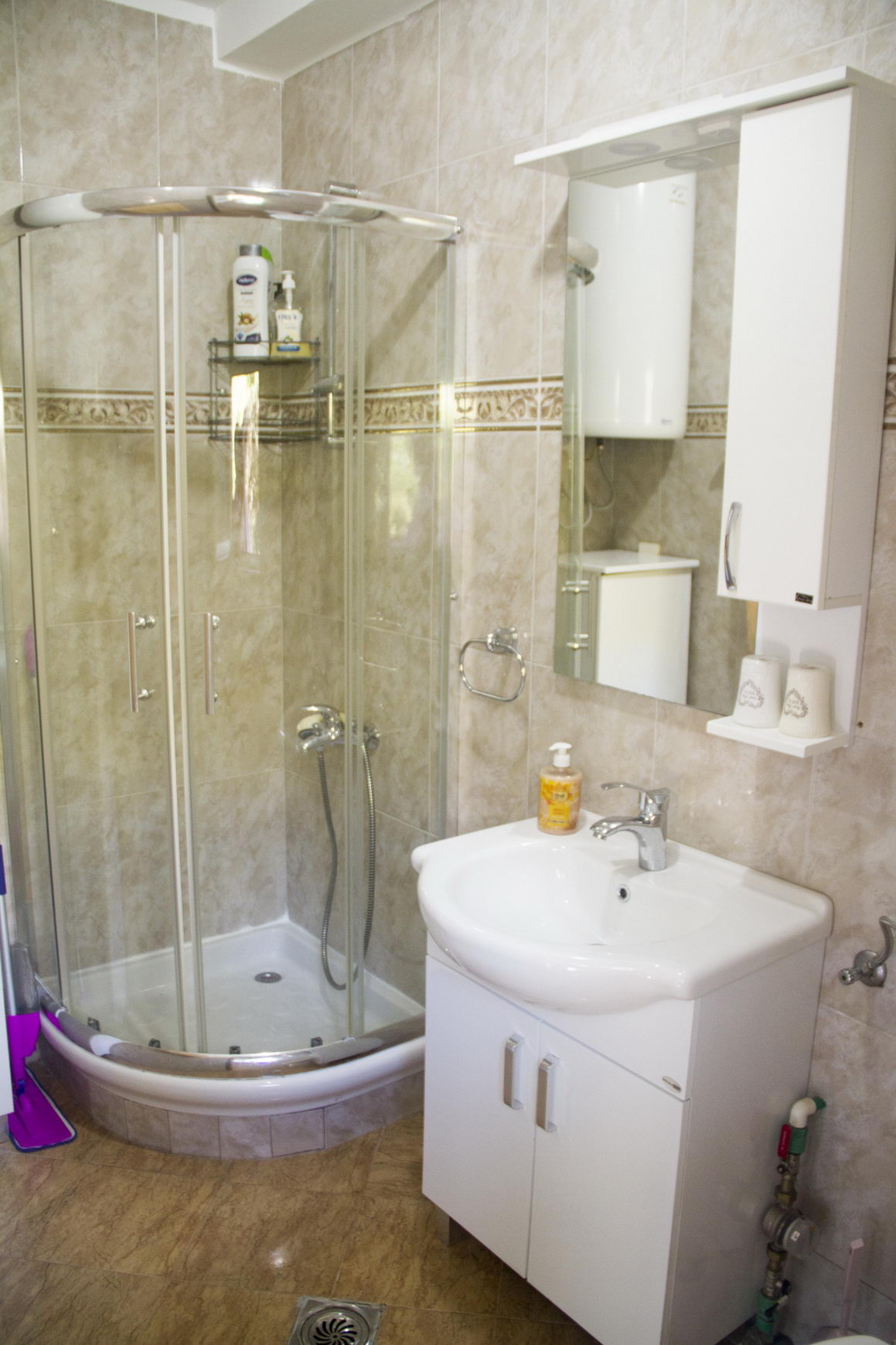 Garsonjera 26m2 sa pogledom na more na fantastičnoj lokaciji na samo 30 metara od mora,Sveti Stefan-Budva. - Amfora Real Estate