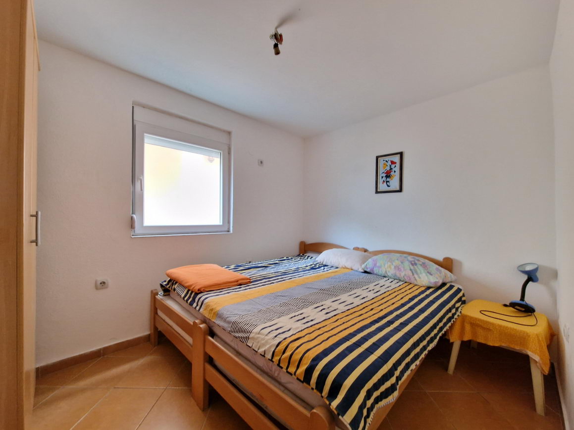amforaproperty.com/Jednosoban namesten stan 40m2 sa obezbedjenim parking mestom, na duzi period,Lazi-Budva.