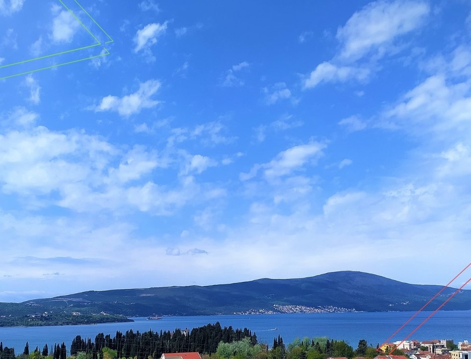 amforaproperty.com/Trospratna kuća 180m2 sa panoramskim pogledom na more,Kava-Tivat.