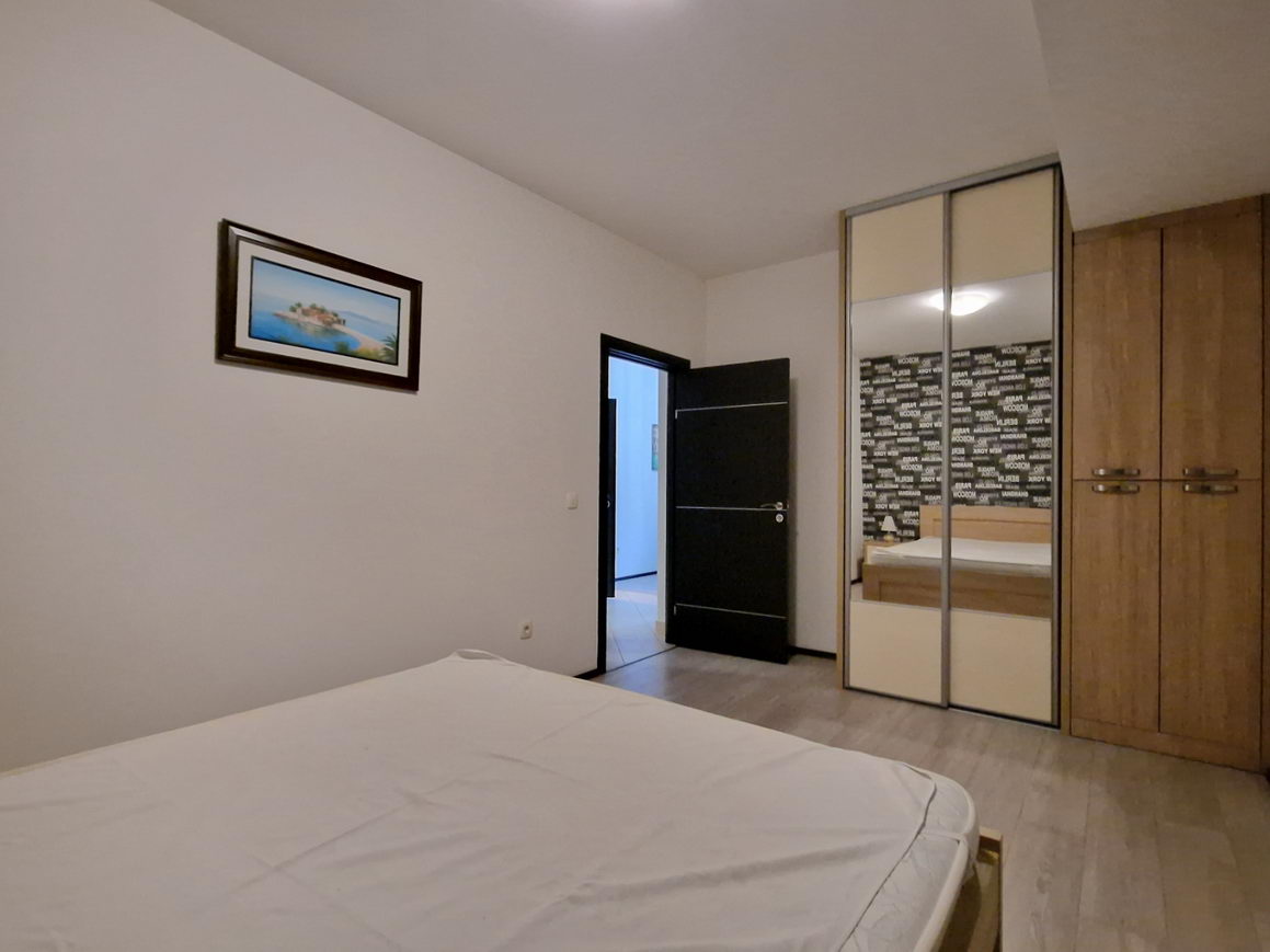 One bedroom, modernly furnished apartment in an attractive location in ...