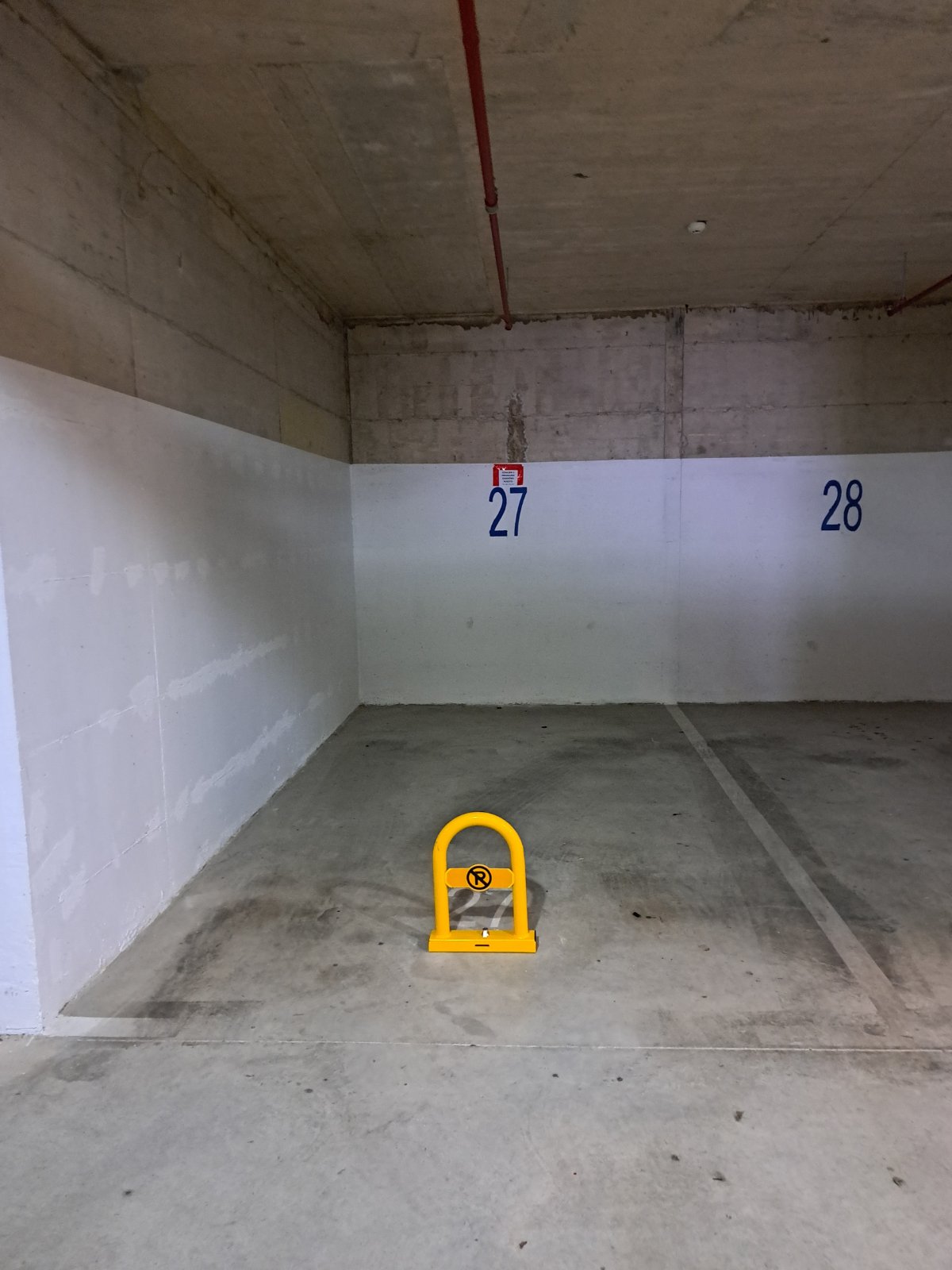 amforaproperty.com/Garažno parking mesto u podzemnoj garaži u Budvi,ulica Maslina. (NA DUZI PERIOD)