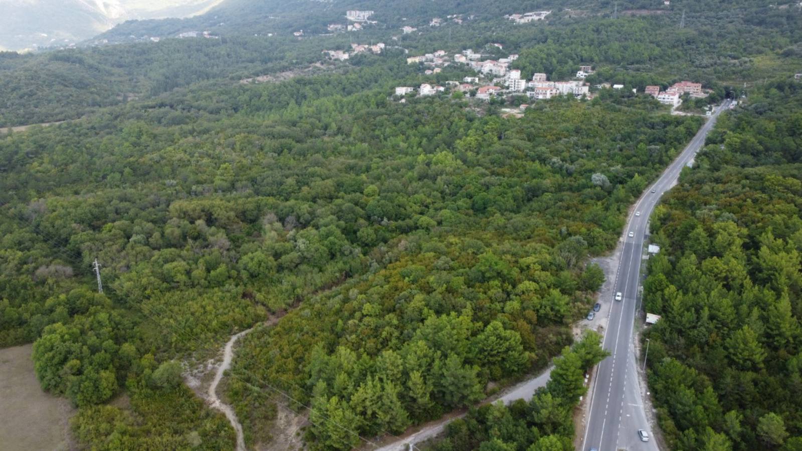 amforaproperty.com/Na prodaju plac površine 7270m2 u naselju Kavač, Kotor.