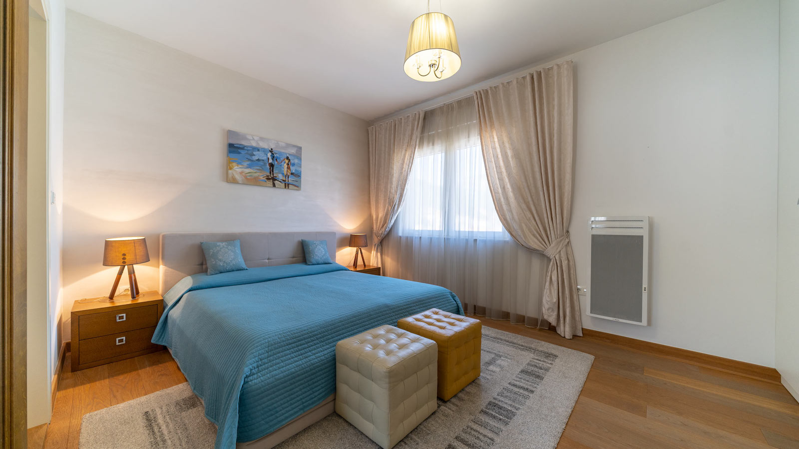 amforaproperty.com/Luksuzan dvosoban stan 121m2 na drugoj liniji do mora, pogled na more, moderan dizajn i enterijer, NA SAMO 100 METARA OD MORA – BUDVA..