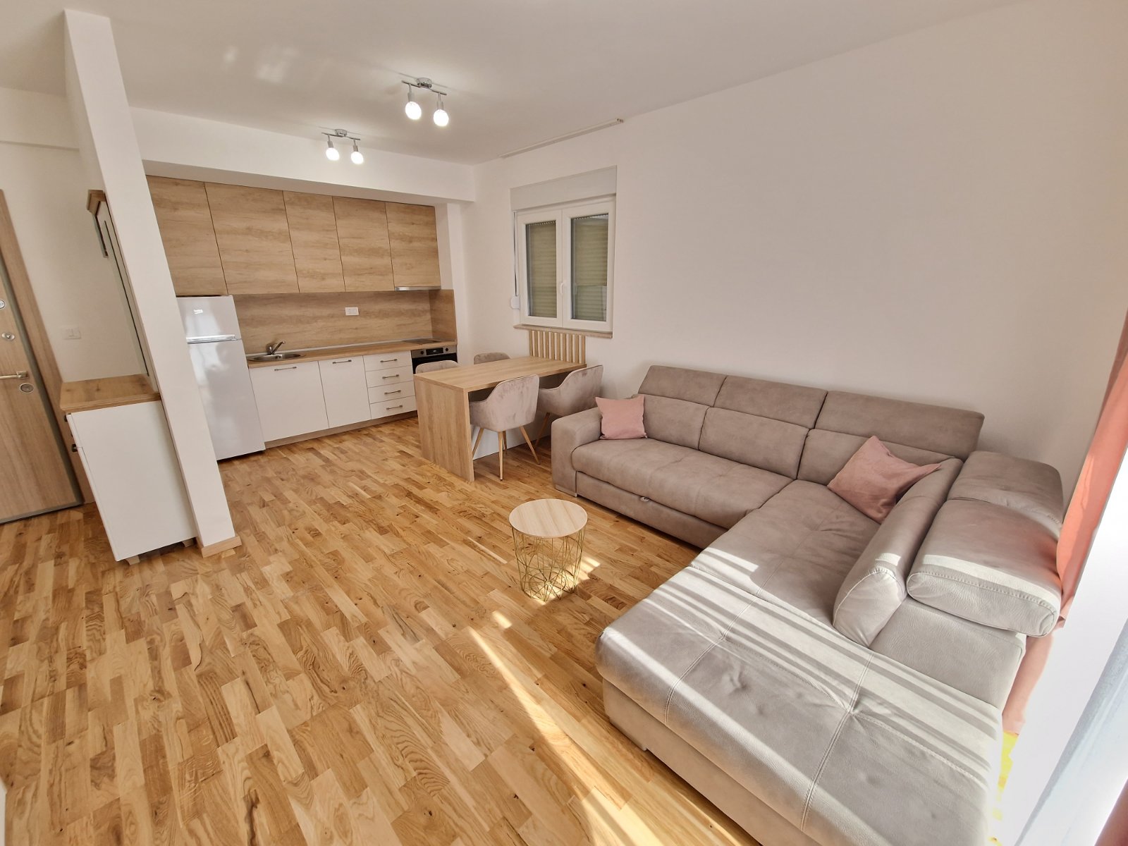 amforaproperty.com/Nov moderno opremljen jednosoban stan 46m2 u novoj stambenoj zgradi sa pogledom na more,Becici - Hitna prodaja!