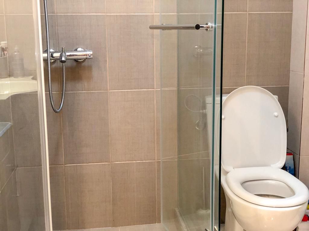 Jednosoban moderno opremljen stan 57m2 na odlicnoj lokaciji,preko puta HDL Lakovica u Budvi (Babilonija) - Amfora Real Estate