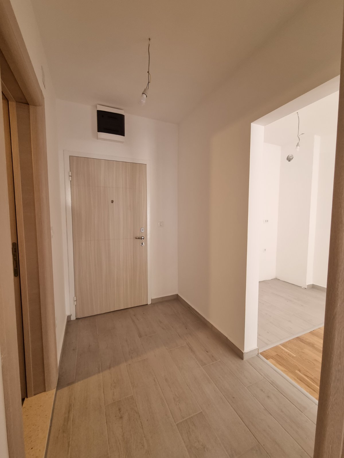 amforaproperty.com/Nov jednosoban stan 42m2 u novoj stambenoj zgradi,Budva-Lazi.