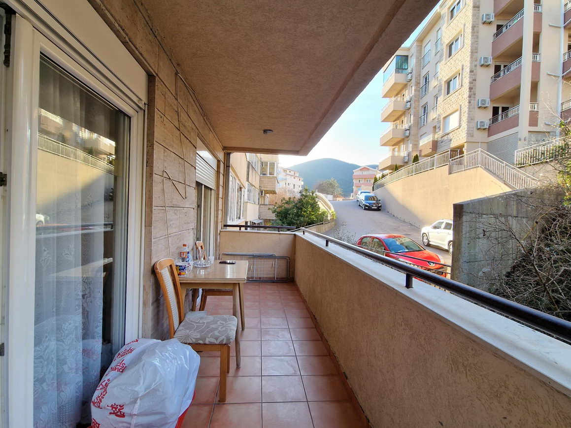 BUDVA ONE BEDROOM APARTMENT OF 55M2 LAZI BUDVA LONG TERM Amfora