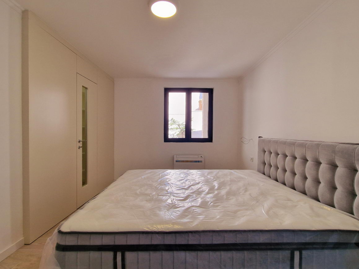 EKSKLUZIVNO!! NOV JEDNOSOBAN STAN 73,1m2 U NOVOIZGRADJENOM KOMPLEKSU SA JEDINSTVENIM POGLEDOM NA MORE I GRAD U  BUDVI  - Amfora Real Estate