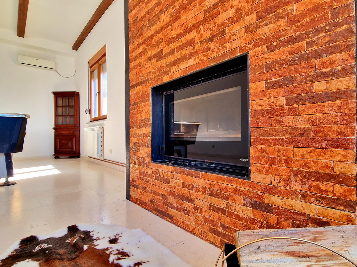 amforaproperty.com/Luksuzna vila na 50m od plaze, sa bazenom i panoramskim pogledom na more.Žukovica-Kotor.