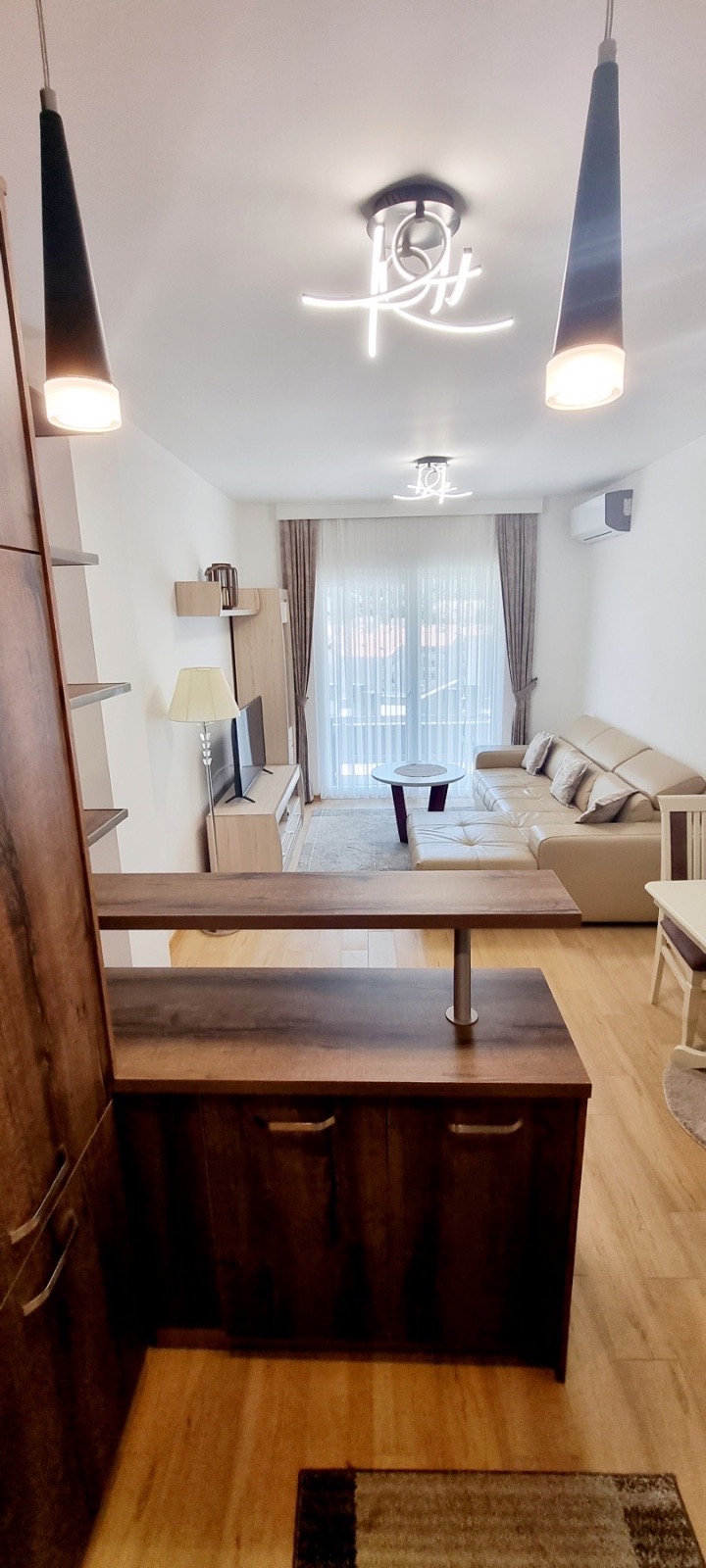 One bedroom modern furnished apartment in the newly built complex The