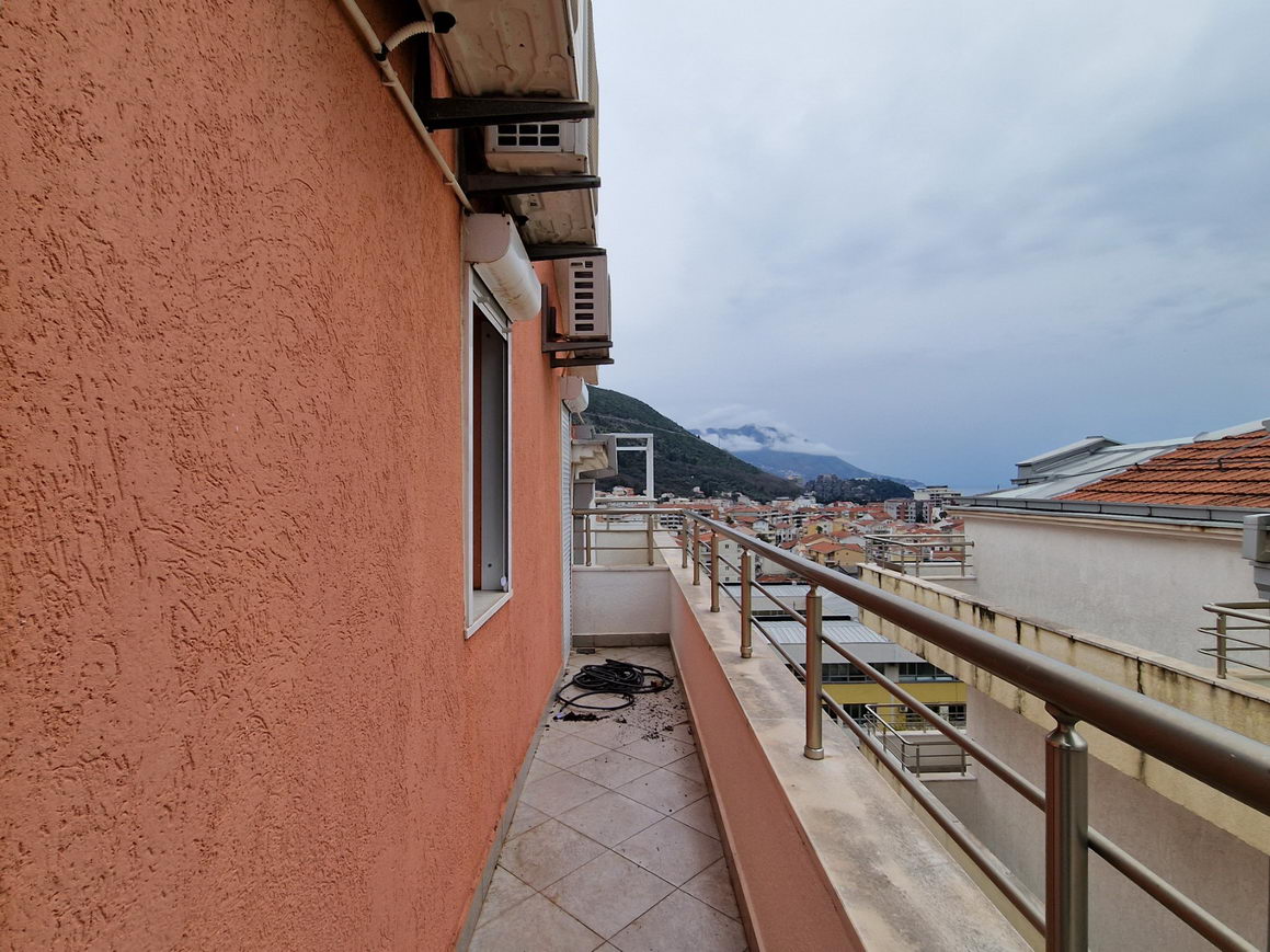 amforaproperty.com/Luksuzan jednosoban stan sa pogledom na more u zgradi Merkur,Budva-Rozino.(OBEZBEDJENO PARKING MESTO)-NA DUZI PERIOD