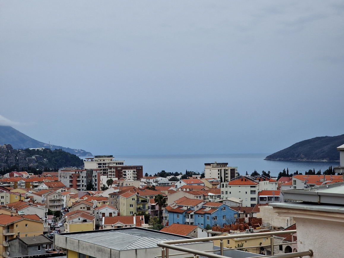 amforaproperty.com/Luksuzan jednosoban stan sa pogledom na more u zgradi Merkur,Budva-Rozino.(OBEZBEDJENO PARKING MESTO)-NA DUZI PERIOD