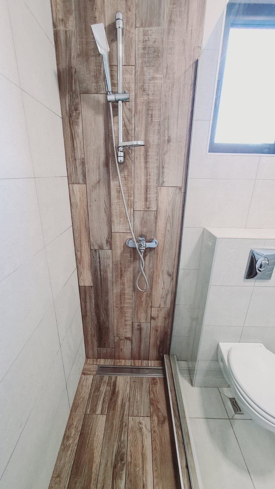amforaproperty.com/Dvosoban moderno opremljen stan sa garaznim mestom na duzi period,BUDVA-LAZI.