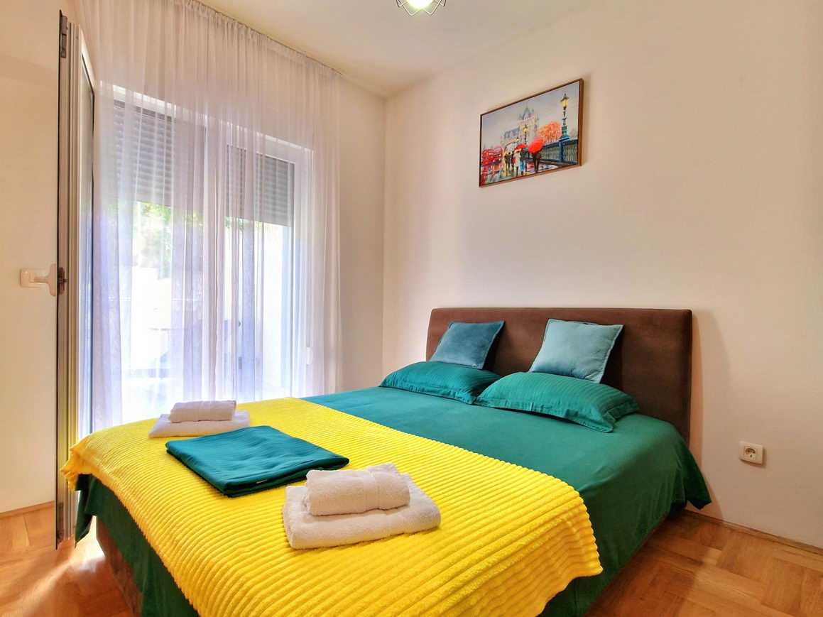 amforaproperty.com/Stan na dan. Apartman Azzuro BUDVA