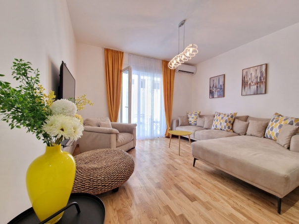 amfora/Luksuzni apartman HELENA  u Bečićima, samo 300m do obale!